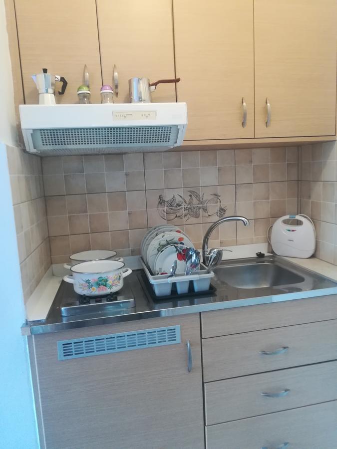 Konstantinos Apartments Agia Efimia Bagian luar foto
